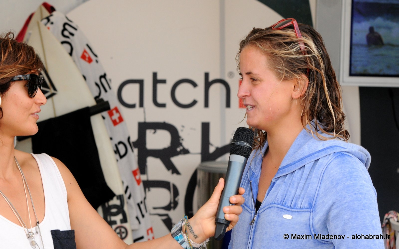 Kassia Meador interviewes Pauline Ado pour le live Webcast, © Maxim Mladenov - alohabrah.fr